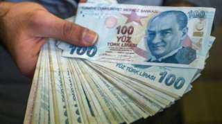 الليرة التركية تهوى إلى مستوى قياسي جديد وتقترب من مستوى 8 ليرة للدولار