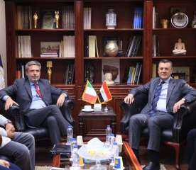 وزير السياحة والآثار يلتقي سفير دولة إيطاليا بالقاهرة
