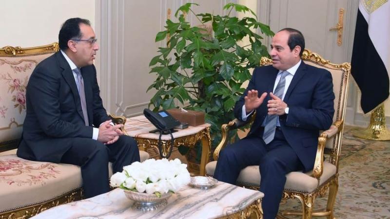 الرئيس السيسي والمهندس مصطفى مدبولي