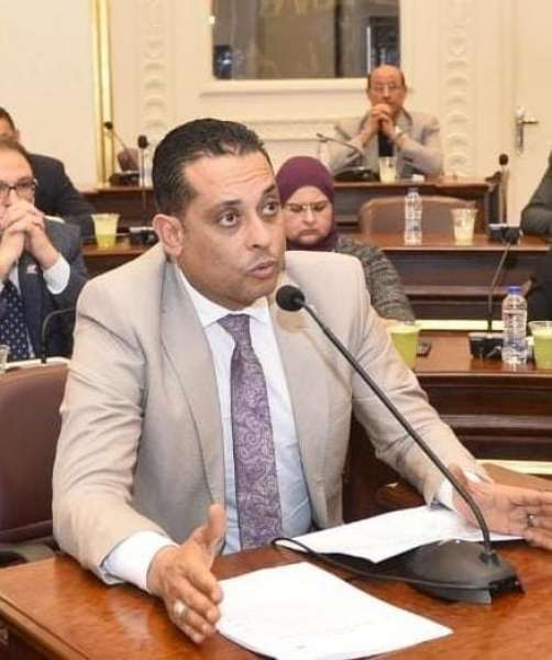 النائب محمد نشأت العمده