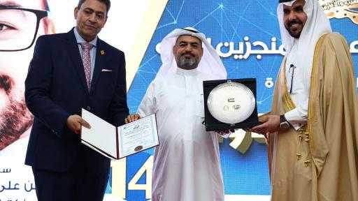 الشارقة تحتفي بريادة سعودية.. تكريم الدكتور خالد العودة بدرع الإبداع والتميّز في المسؤولية المجتمعية