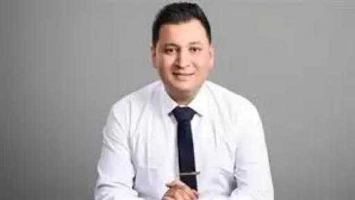 المستشار علي فايز يتولى الدفاع عن الطفل آدهم رسميًا