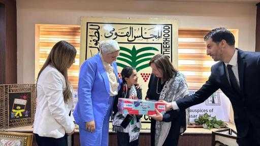 “إنتِ الأهم” و”الطفولة والأمومة” يكرمان الطفلة ريتاج حجا ويعلنانها سفيرة للسلام والمحبة