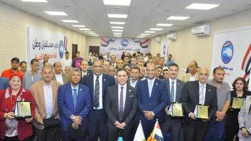 محمد رمضان: المشاركة في انتخابات النواب تأكيد لدور العمال كقوة دافعة لعجلة التنمية والاقتصاد