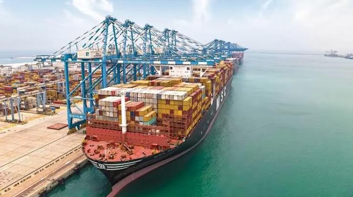 موانئ أبوظبي تستحوذ على حصة ”السعودية المصرية للاستثمار” في شركة الإسكندرية