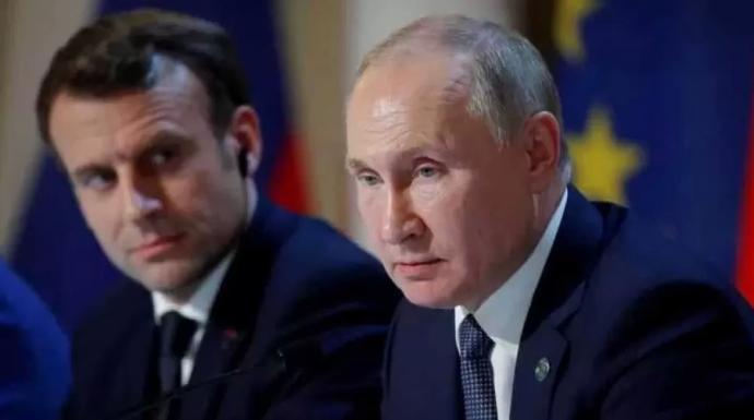 فرنسا وروسيا وجهًا لوجه: تصريحات ساخنة وأجواء ملتهبة  هل نقترب من حرب جديدة؟