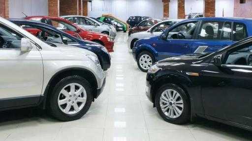 التنمية المحلية: إخلاء معارض السيارات أسفل المباني السكنية قبل نهاية 2027