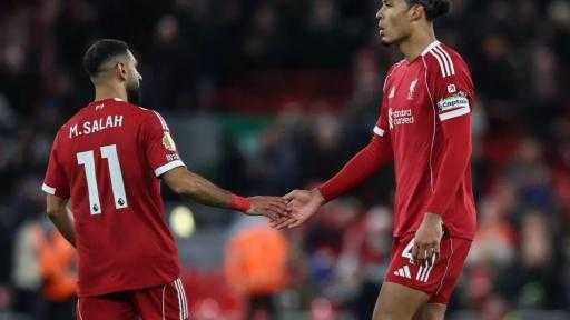 فان دايك ينتقد”الريدز” ويستغيث بمحمد صلاح