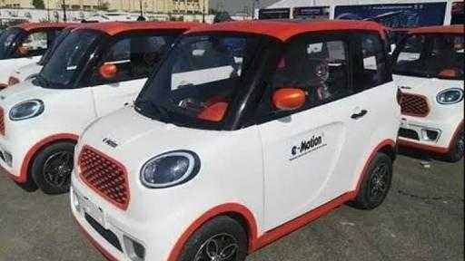 بدء تسليم السيارات البديلة للتوك توك البديلة بالجيزة