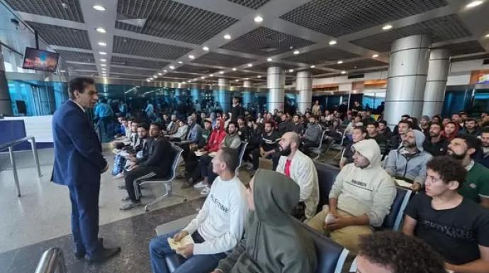 الخارجية تستعيد 131 مصريًا من ليبيا وترحيل 2600 منذ بداية العام