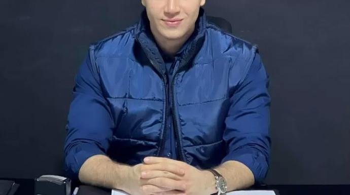 تساؤلات حول عدم رد الطبيب الشاب محمد المغربي على الجدل المثار حول صورته