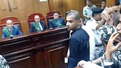 تأجيل محاكمة عصام صاصا و15 متهمًا في واقعة مشاجرة ملهى المعادي إلى 20 ديسمبر