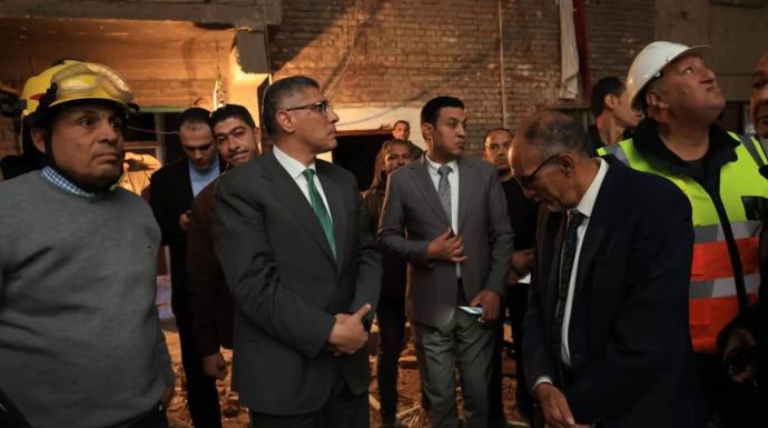 محافظ الجيزة يتفقد موقع حادث التسرب الغازي بعقار سكني في إمبابة