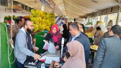 محافظ الدقهلية: أسعار مخفضة بالمعرض الدائم للسلع الغذائية بشارع قناة السويس بالمنصورة