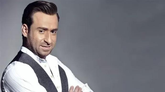 نضال الشافعي ينتهي تصوير فيلم ”ساعة قبل الفجر”