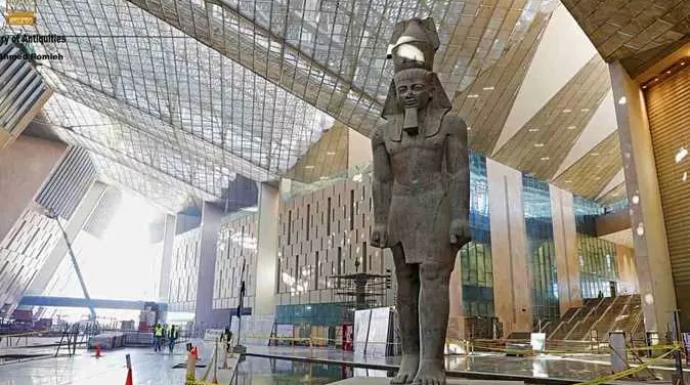 وزارة السياحة: تسريب مياه الأمطار بالمتحف الكبير يتوافق مع التصميم ونظام التهوية