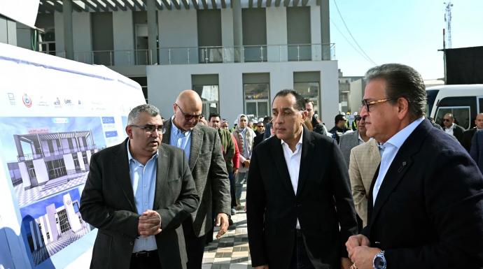 رئيس الوزراء يتفقد مشروع إنشاء مستشفى شبين القناطر المركزي