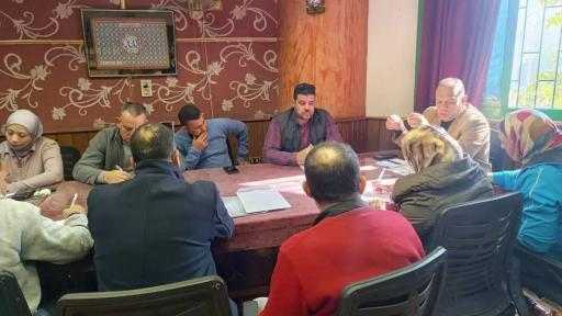 المنيا :مندي يجتمع بمديري الشباب