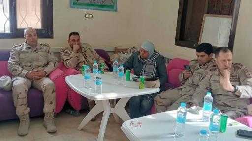 إكرام محمود تتابع الاعداد للقافلة الطبية بالقيس