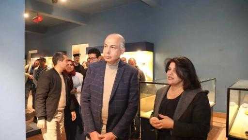 محافظ المنيا يتفقد متحف آثار ملوي