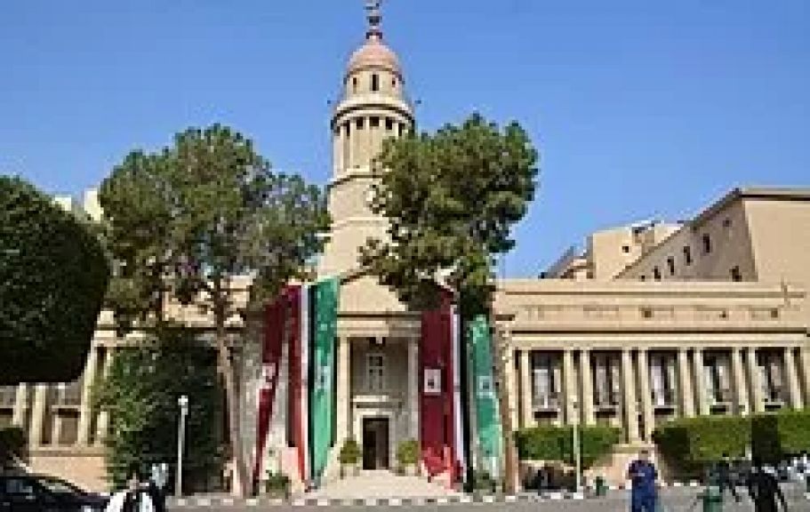 كلية طب قصر العيني 