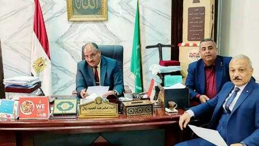 صابر عبد الحميد زيان، وكيل وزارة التربية والتعليم بالمنيا، يعقد اجتماعًا مع السادة مديري عموم الإدارات التعليمية التسع