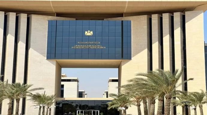 بيان مصري متوازن بشأن أزمة اليمن.. الخارجية تثمن التعامل البناء بين السعودية والإمارات