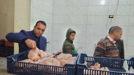 محافظ المنيا يوجّه بتكثيف الحملات التموينية على المخابز والأسواق وتحرير 255 مخالفة متنوعة وضبط سلع غير صالحة ومجهولة المصدر