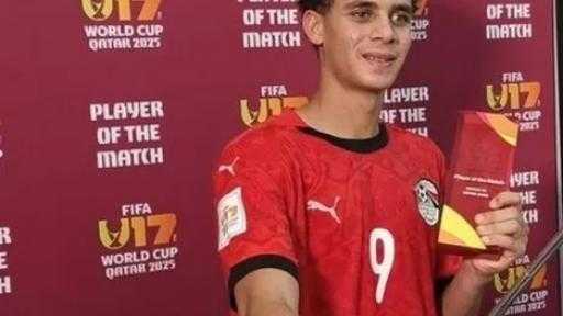 برشلونة يحسم صفقة الموهبة المصرية.. حمزة عبد الكريم يطير لإسبانيا