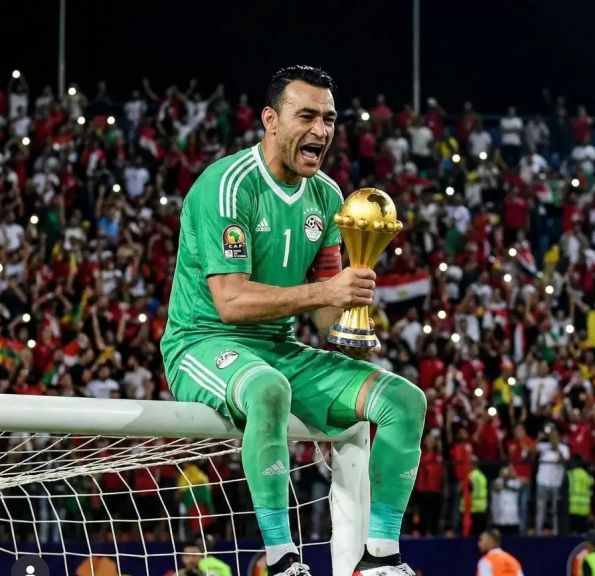 عصام الحضري