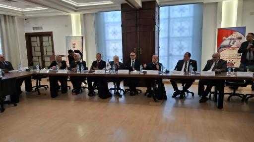 خبير دولي: 10 شركات تتحكم في موانئ العالم والسيطرة على البحر تعني السيطرة على الاقتصاد