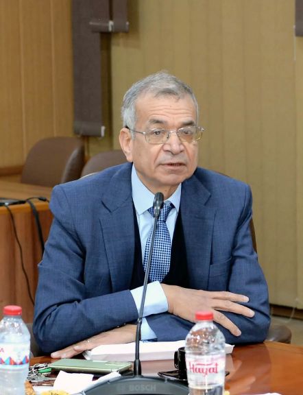 رئيس جامعة المنصورة يعقد اجتماعًا موسعًا مع الصحفيين والإعلاميين بمحافظة الدقهلية  د. شريف خاطر: الصحافة والإعلام أحد الأذرع الرئيسة لنجاح الجامعة ودورها محوري في تنوير المجتمع وإب