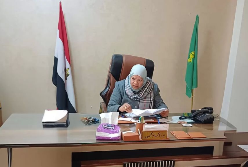 إكرام محمود رئيس مركز ومدينة بنى مزار 