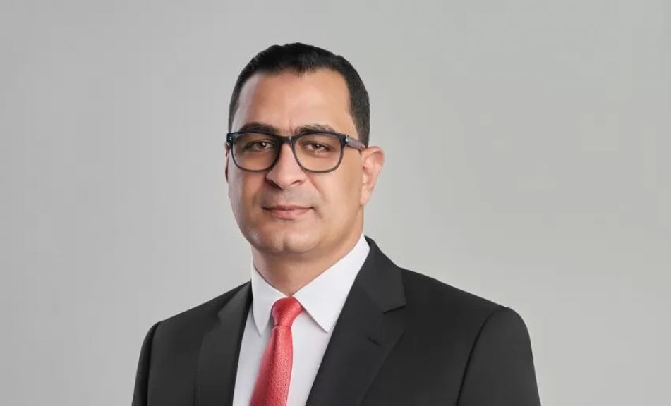 النائب محمود طاهر