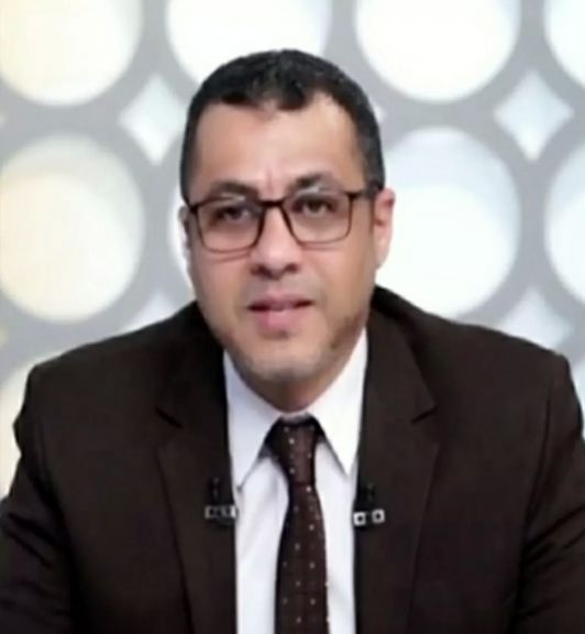 الكاتب الصحفي أحمد صلاح 