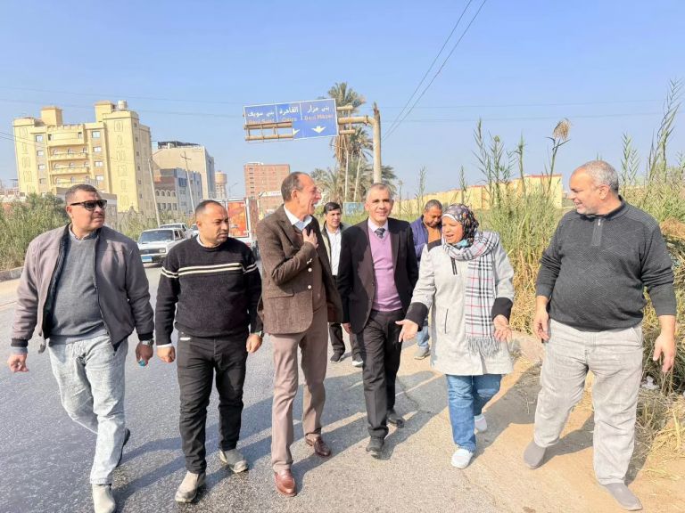 اكرام محمود برفقة نواب الشعب