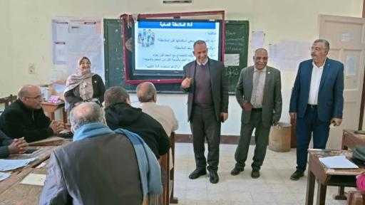 مدير تعليم أسيوط يتفقد فعاليات المرحلة الثانية من البرنامج التدريبى ” التعليم من أجل الغد ”