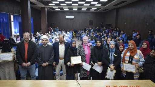 تحت شعار ”بالعلم والقيم نبني الوطن”.. ندوة توعوية موسعة لطلبة التمريض بالمنيا