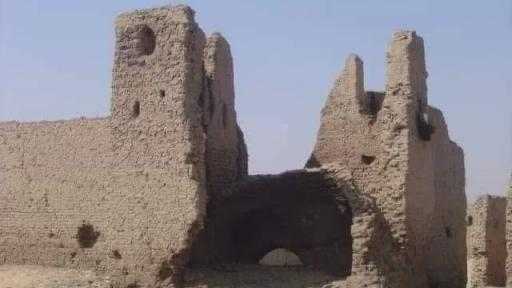 قلعة شيخ العرب همام الاثريه الحربيه عمرها أكثر من 250 سنة .