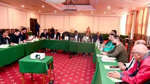 بالكحلى فى مواجهة الأبيض.. تفاصيل الاجتماع الفنى لمباراة الزمالك والمصرى بالكونفدرالية