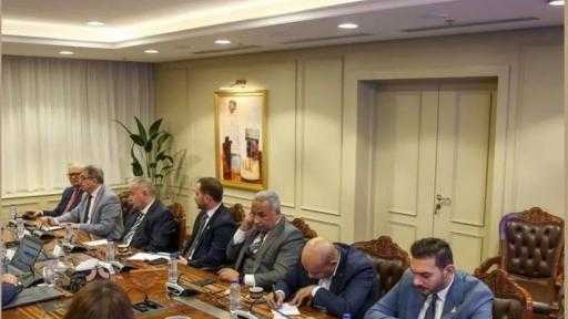 النائب نشأت حتة يلتقي وزير قطاع الأعمال