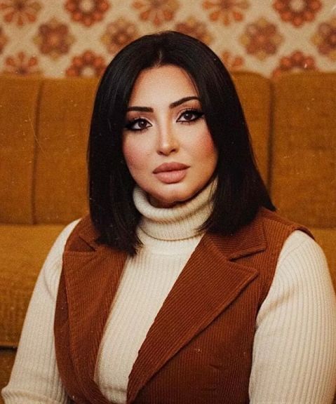 الكاتبة والمحررة الإعلامية الدكتورة دينا المصري