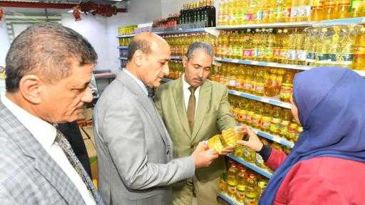 محافظ أسيوط يتابع توافر السلع وضبط الأسعار ويتفقد معرض ”أهلاً رمضان” بنزلة عبداللاه .. وتوجيهات بالتوسع في المعارض بالمراكز والقرى