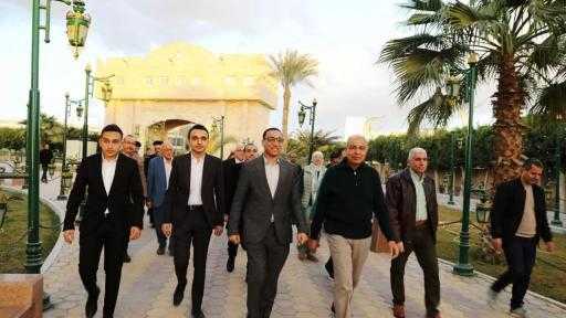 وحدة وطنية في أجواء رمضانية محافظ المنيا يشارك العاملين بالديوان العام مأدبة إفطار جماعي