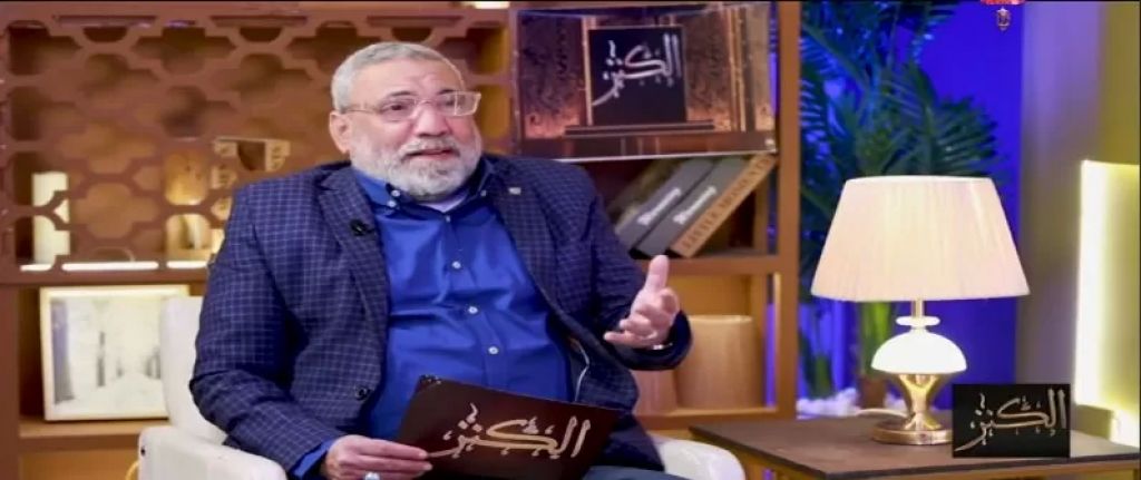 الإعلامي أشرف محمود