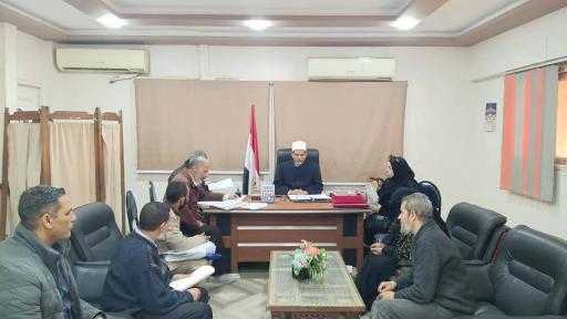 مدير أوقاف المنيا يجتمع باللجنة الفرعية لمتابعة سير العمل
