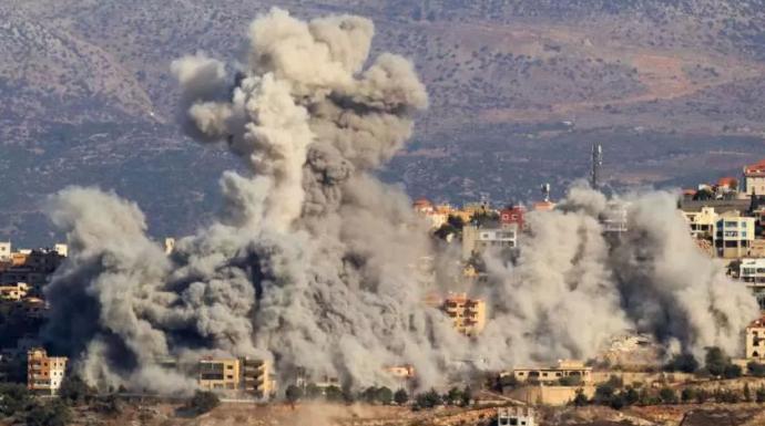 بيروت تحت النار.. إسرائيل تضرب ”قلب العاصمة” وتعلن توسيع العملية العسكرية: ”الحرب لن تكون قصيرة”