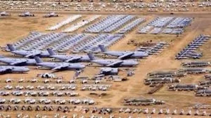 زلزال في الخليج.. طهران تضرب ”قاعدة العديد” بصواريخ فرط صوتية وتعلن إغلاق الأجواء بالكامل