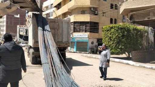 رئيس المركز تقود حملة ازالات مكبرة ببنى مزار  ازالة ١٠حالات تعدى على ارض زراعية و بناء مخالف واملاك دولة ببنى مزار