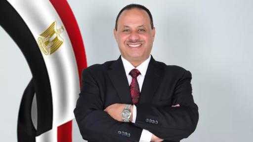 رشاد عبدالغني: قرارات الحكومة بزيادة الأجور وتوفير السلع الأساسية تخفف الأعباء عن المواطنين